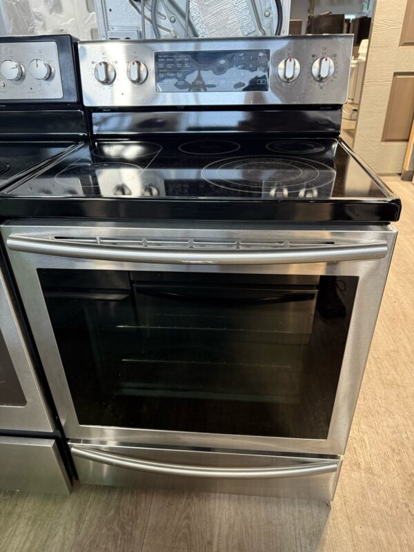 Samsung convection stainless steel glass top stove, - Image 3